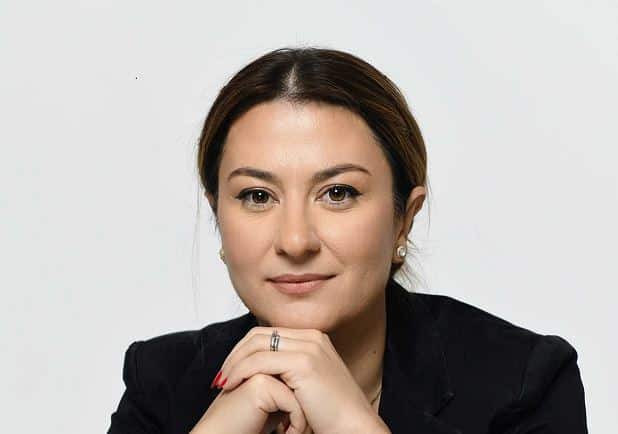 Profilbild Dr. Julia Hoxha ZANA Technologies GmbH