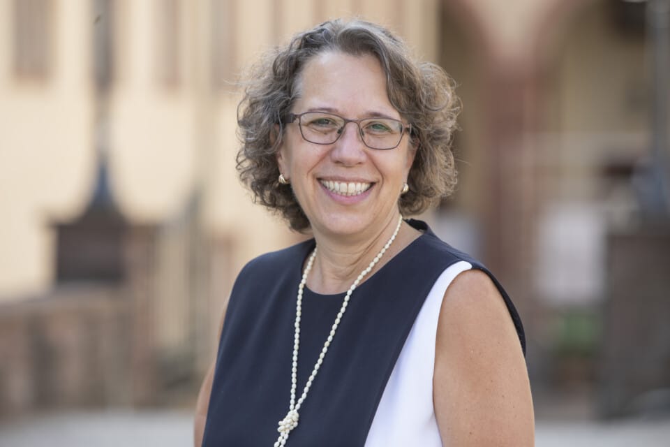 Profilbild Prof. Dr. Michèle Knodt
